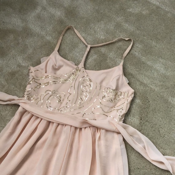 ๐Host Pick!๐Macyโs Johnny Martin cream ruffle and gold sequin trim party dress - Picture 10 of 11